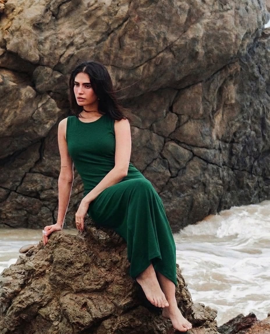 Siren Ribbed-Knit Sleeveless Column Maxi Dress in Emerald Green